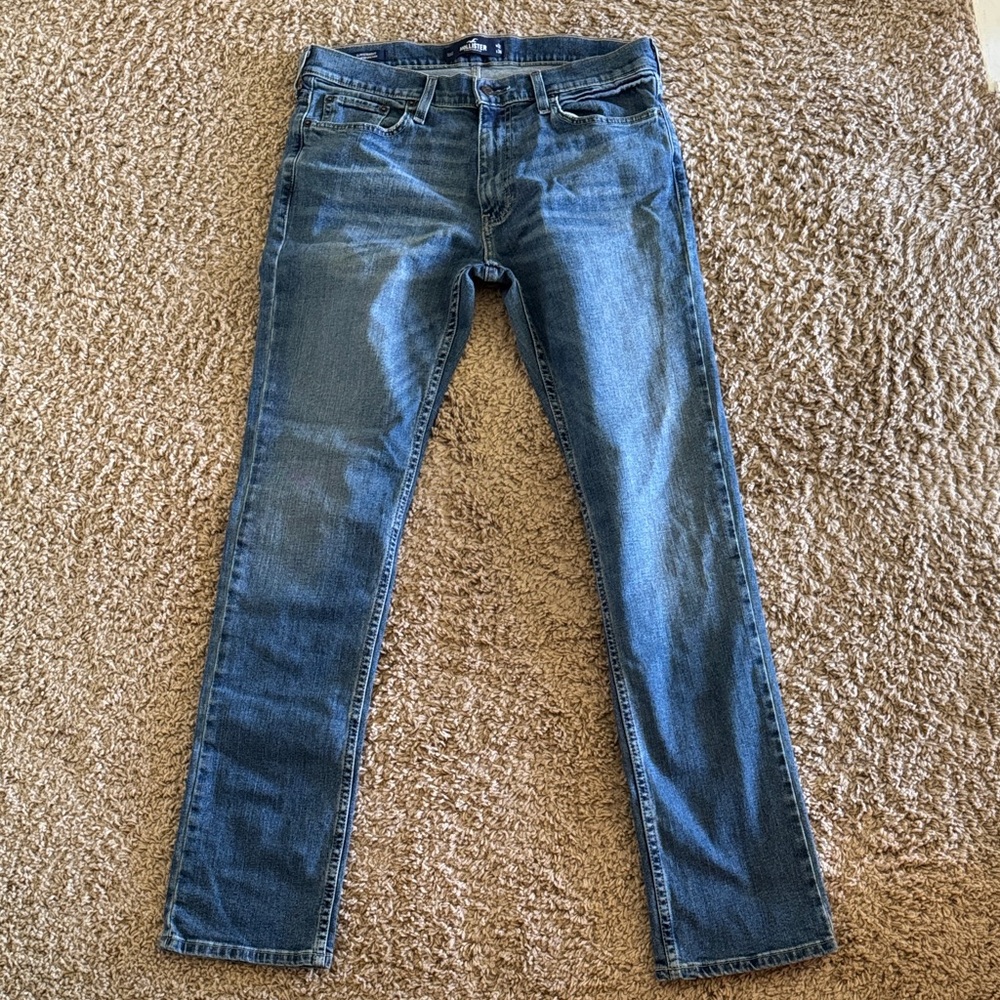 Hollister Men's Classic Blue Skinny Jeans